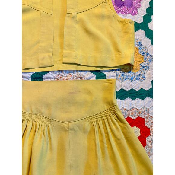 Vintage 1940s Vest & Skirt Set Butter Yellow Cotton Wounded Bird AS IS - Picture 13 of 16